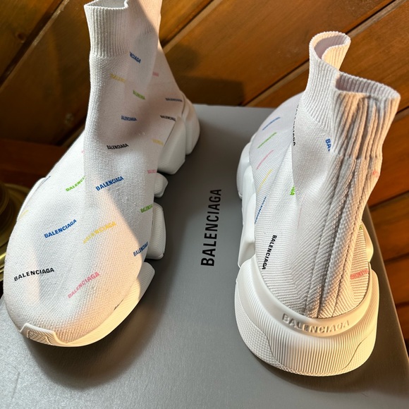 Brand NEW 41E— Balenciaga white/multicolor purchased at Saks Fifth Avenue US10. - Picture 3 of 6